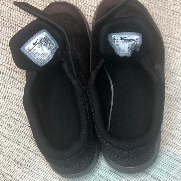 COPY - NIKE FLEX EXPERIENCE RN 7 
SIZE - 2Y - Picture 8 of 8